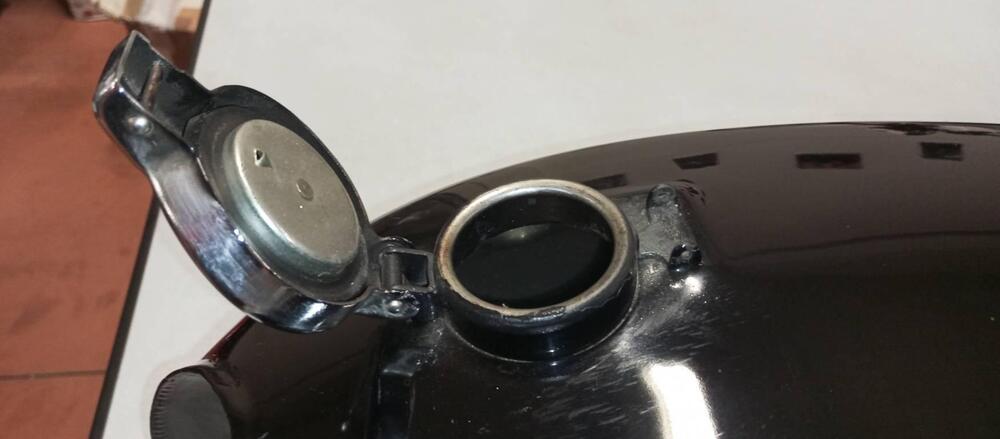 SERBATOIO HONDA CB 500 FOUR (5)