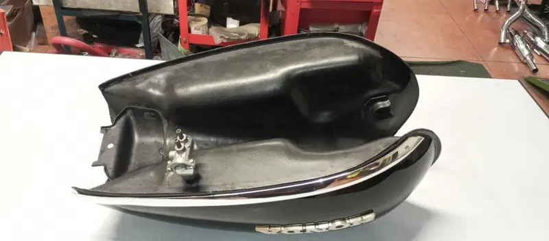 SERBATOIO HONDA CB 500 FOUR (6)