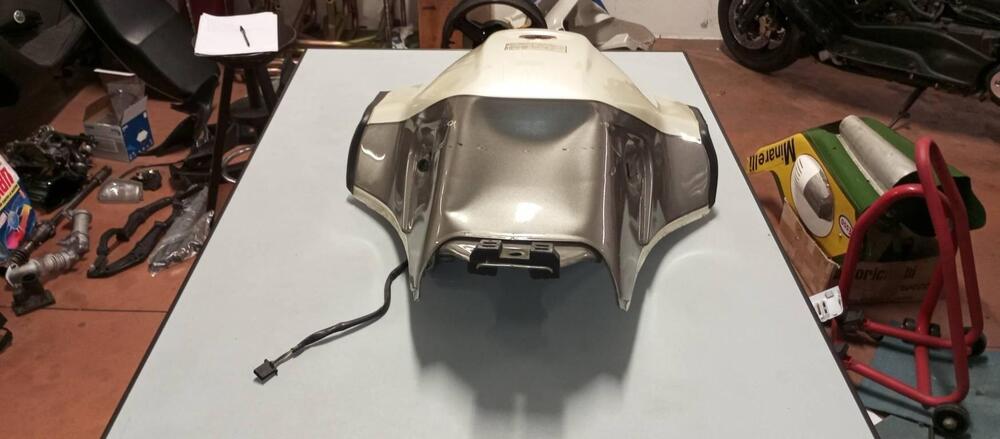 Serbatoio Honda cx 500 turbo (2)