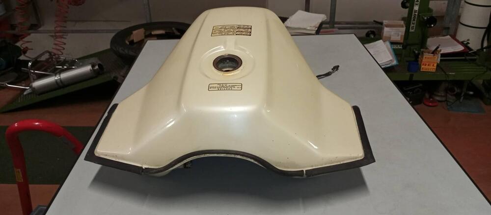 Serbatoio Honda cx 500 turbo (5)