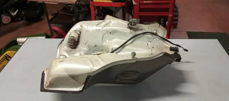 Serbatoio Honda cx 500 turbo (7)