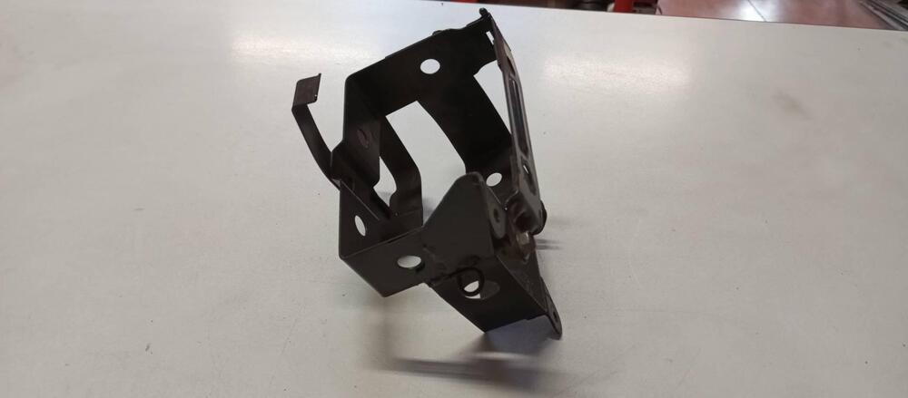 SUPPORTO BATTERIA HONDA CX 500 TURBO (3)