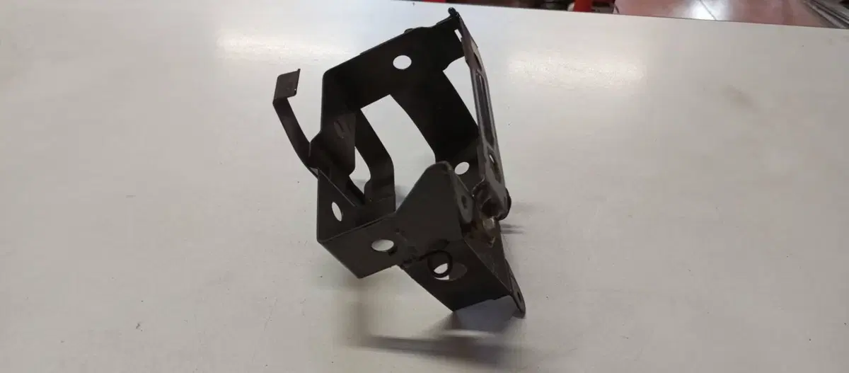 SUPPORTO BATTERIA HONDA CX 500 TURBO (3)
