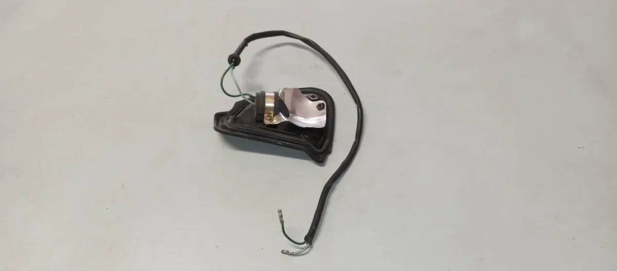SUPPORTO FRECCIA DX HONDA CX 500 TURBO (2)