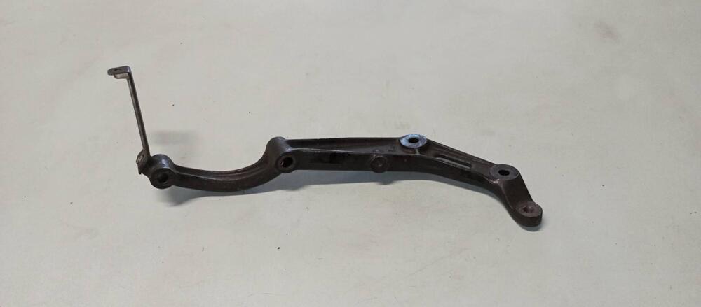 SUPPORTO MOTORE DX HONDA CX 500 TURBO (3)