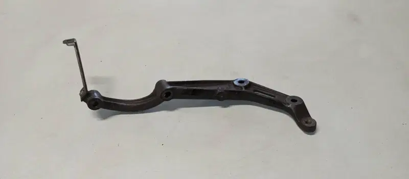 SUPPORTO MOTORE DX HONDA CX 500 TURBO (3)