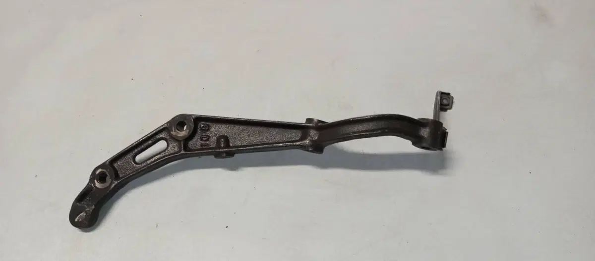 SUPPORTO MOTORE DX HONDA CX 500 TURBO (4)
