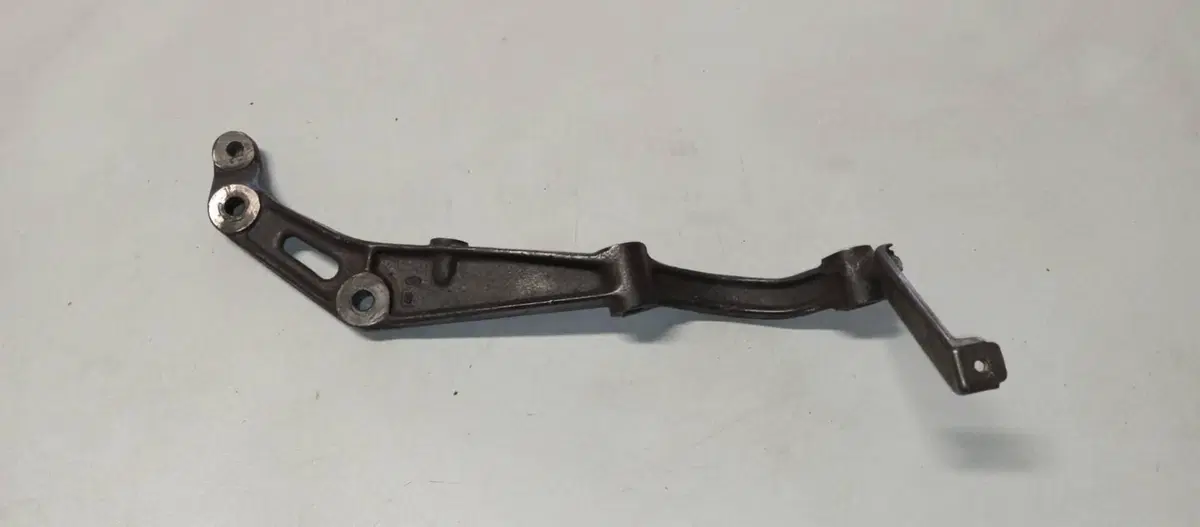SUPPORTO MOTORE DX HONDA CX 500 TURBO (5)