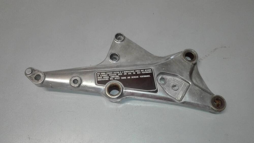 SUPPORTO PEDANA DESTRA HONDA CBX 1000