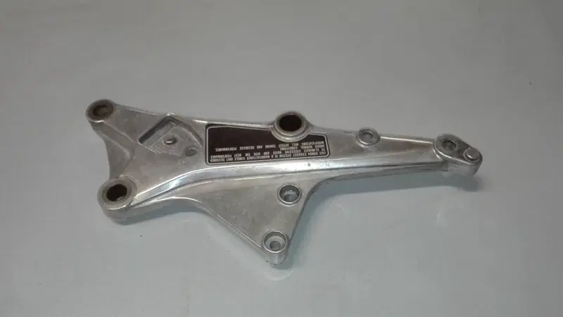 SUPPORTO PEDANA DESTRA HONDA CBX 1000 (4)