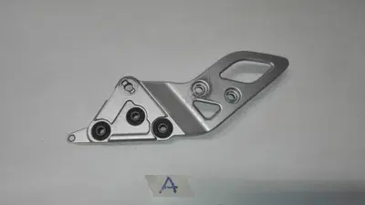 Supporto pedana destra Suzuki Bandit