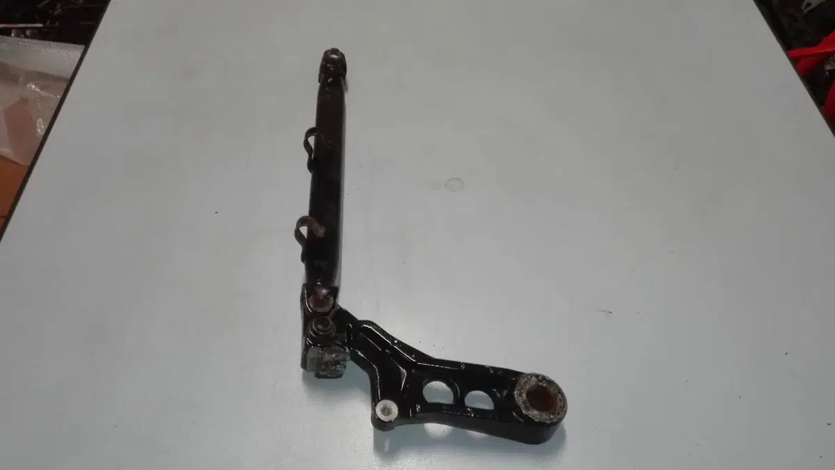 SUPPORTO PINZA POSTERIORE HONDA CBX 1000 '81-'82 (2)