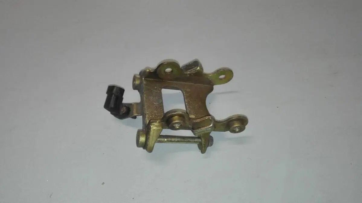 Supporto telaietto Ducati 748-916-996-998 (4)