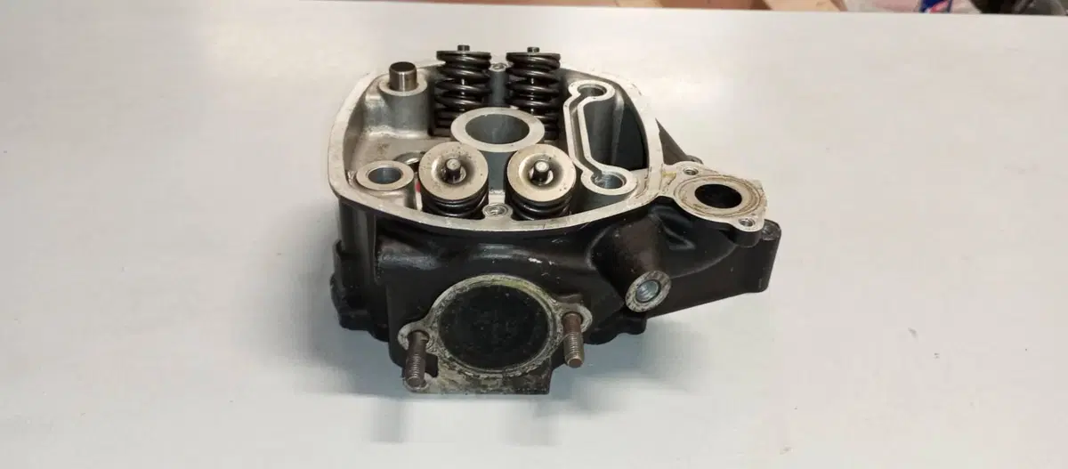 TESTA DESTRA HONDA CX500 TURBO (4)