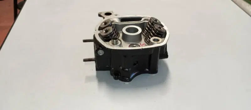 TESTA SINISTRA HONDA CX500 TURBO (3)