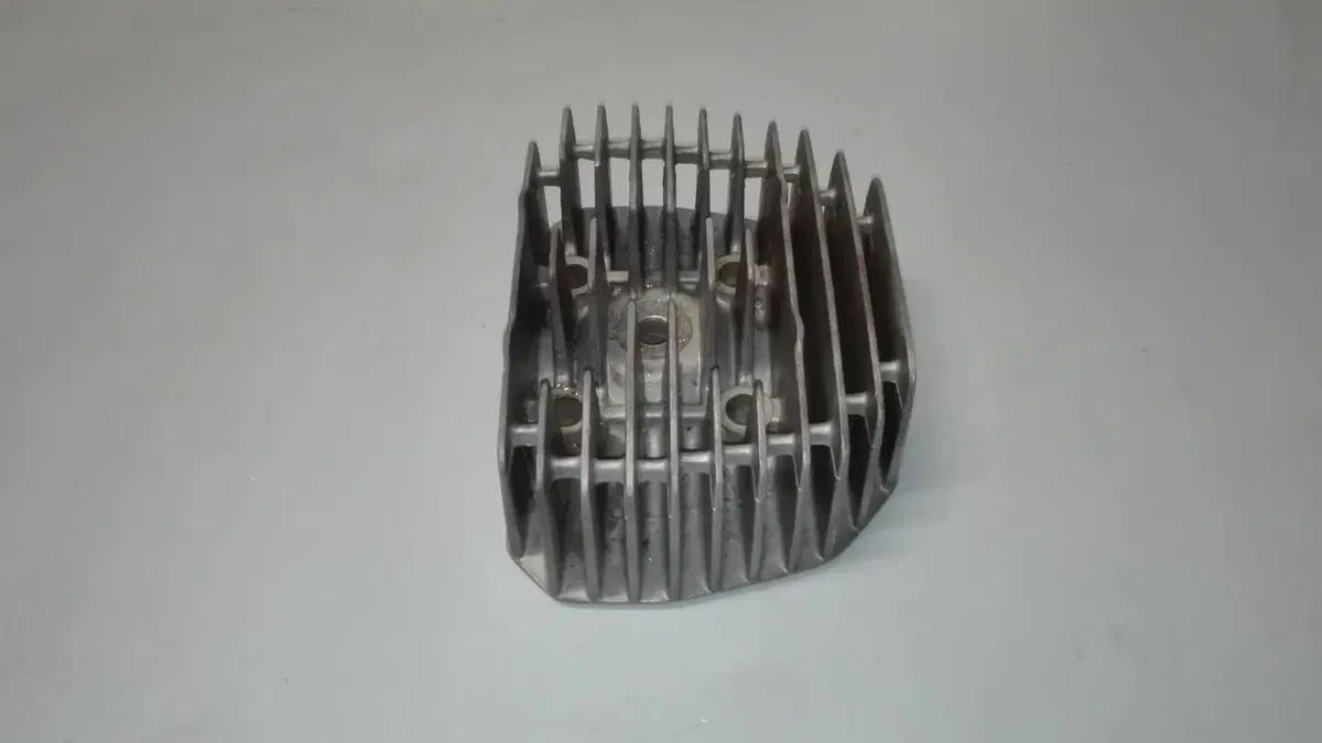 TESTA SX/DX KAWASAKI 500 H1 MACH3 (3)