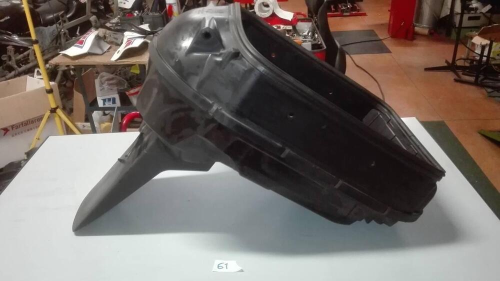 Vano sottosella Suzuki Burgman 400 2003-2006 (3)