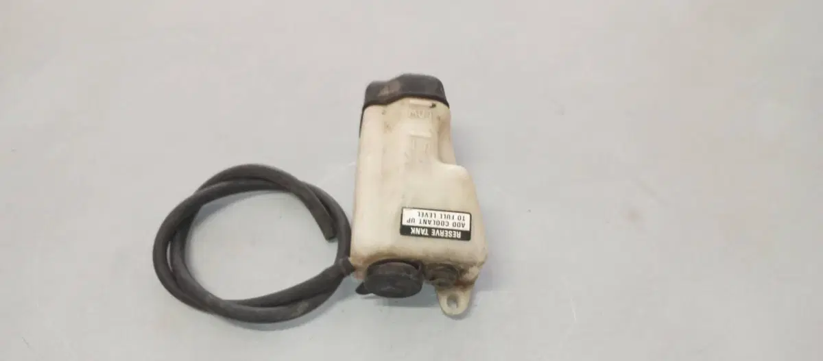VASO ESPANSIONE RADIATORE HONDA VF750C RC07 (4)