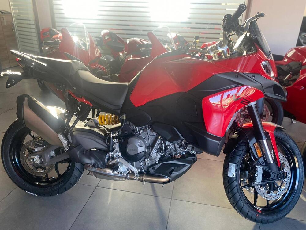 Ducati Multistrada V2 (2025)
