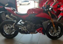 Ducati Streetfighter V2 S (2025) nuova
