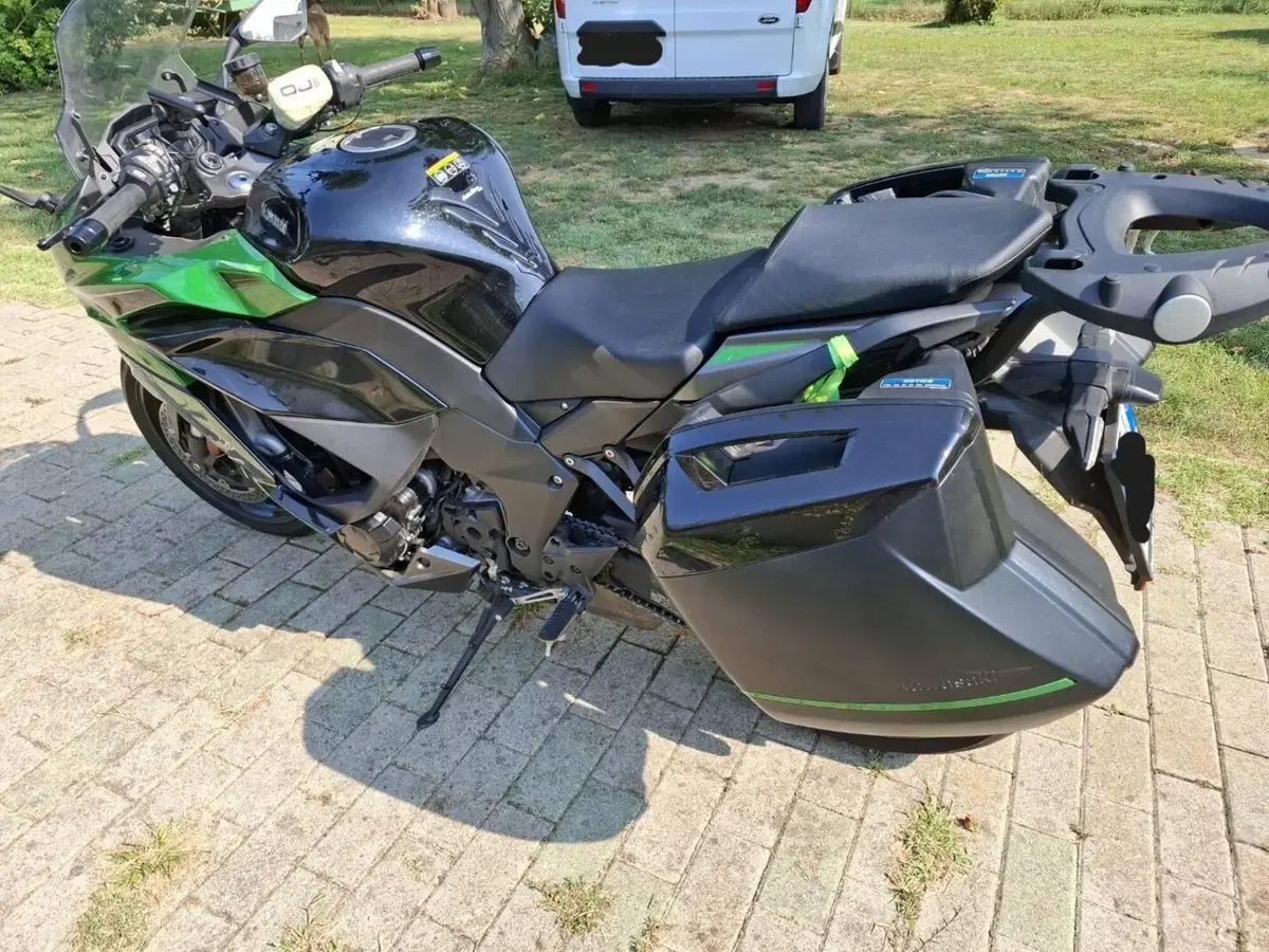 Kawasaki Ninja 1000 SX (2021 - 24) (8)