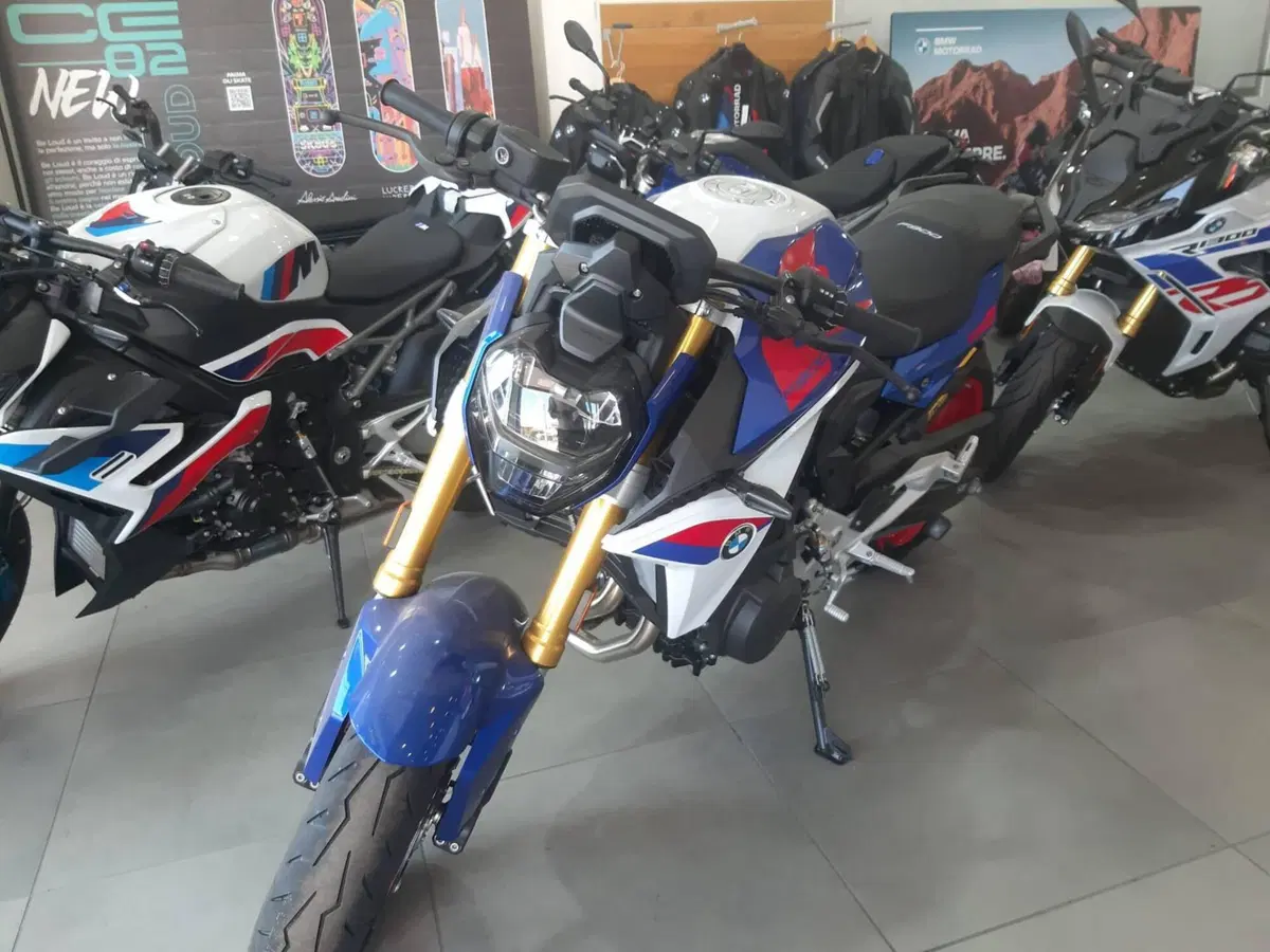 Bmw F 900 R (2025 - 26) (3)