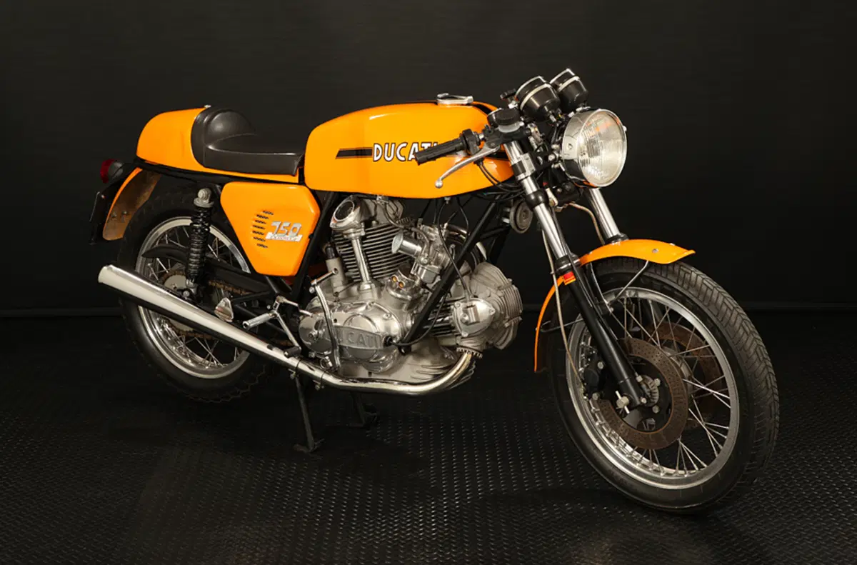 Billy Joel chiude tutto: in vendita la sua leggendaria collezione di moto [GALLERY] (4)