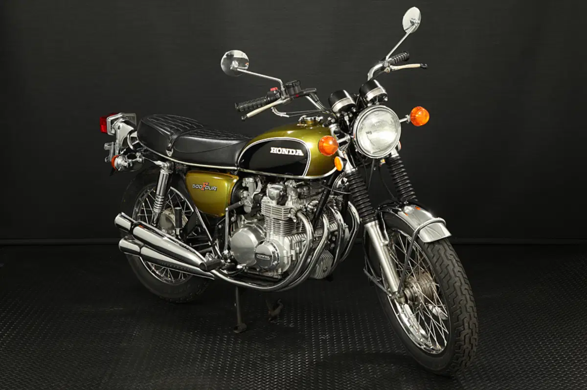 Billy Joel chiude tutto: in vendita la sua leggendaria collezione di moto [GALLERY] (12)