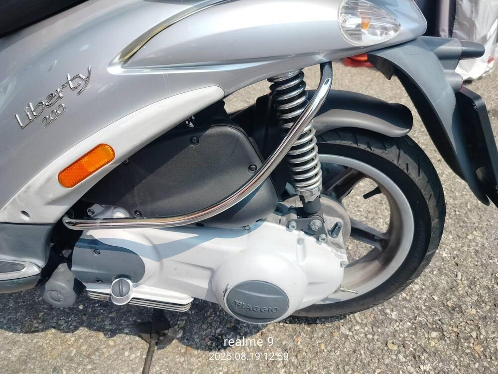 Piaggio Liberty 200 4T  (2)