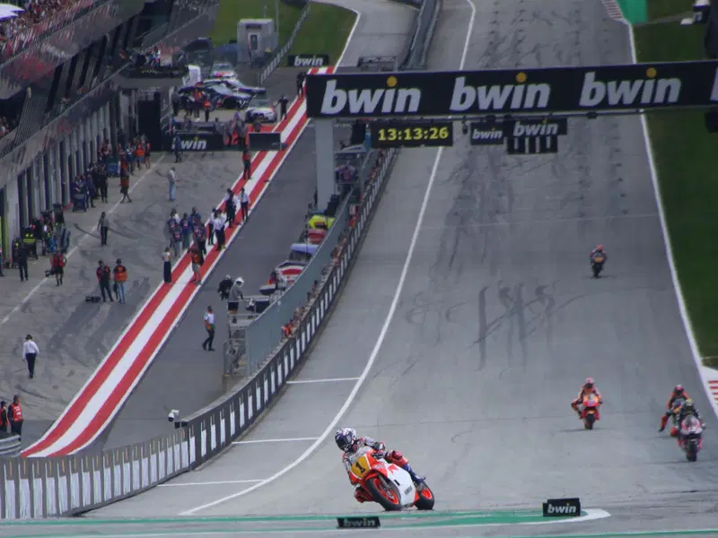 Dovi sulla Yamaha 500 di Eddie Lawson (1)