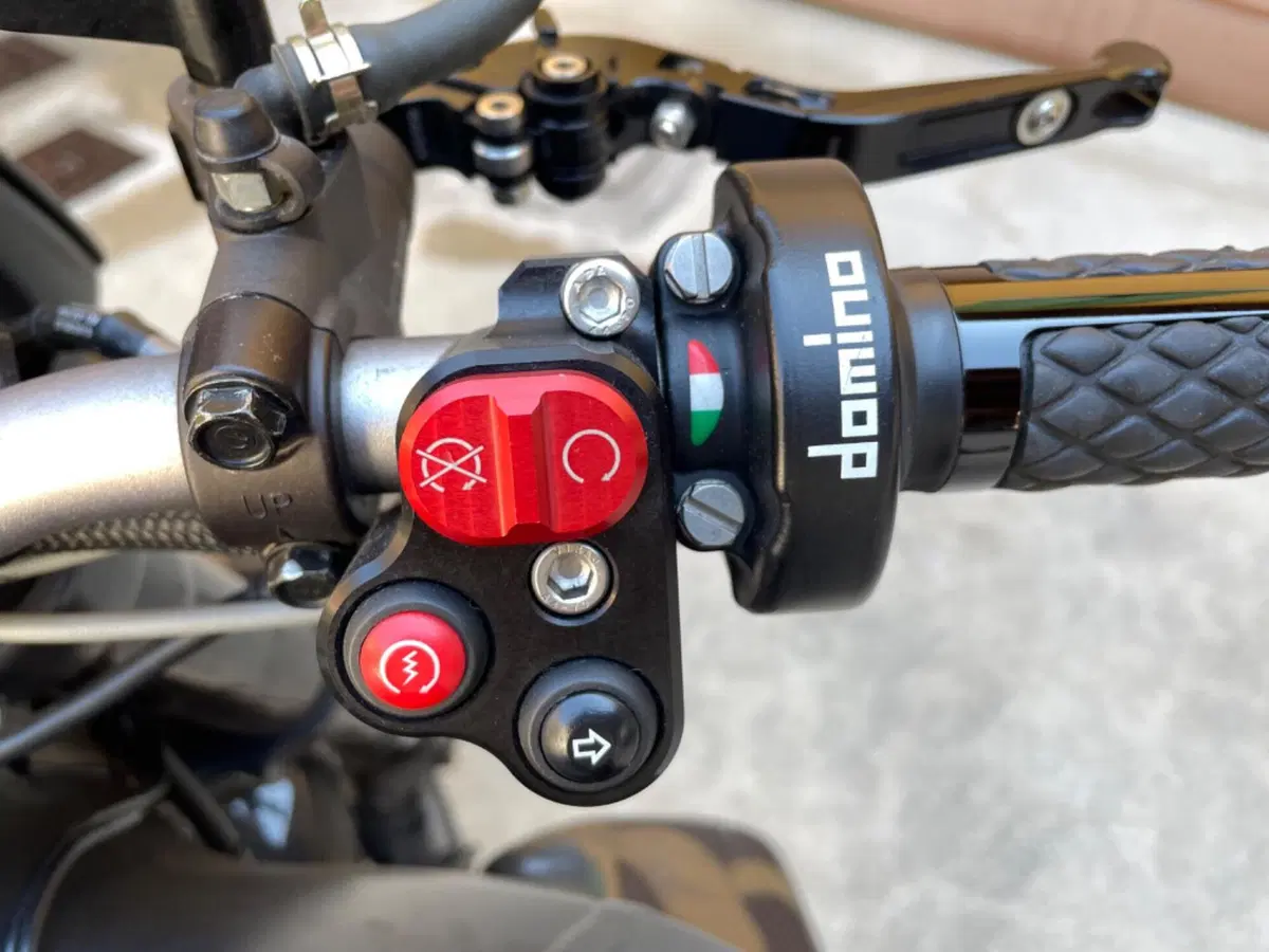 Buell Lightning CityX XB9 SX Total Black (2009 - 11) (4)