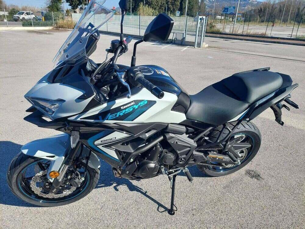 Kawasaki Versys 650 (2025 - 26) (4)