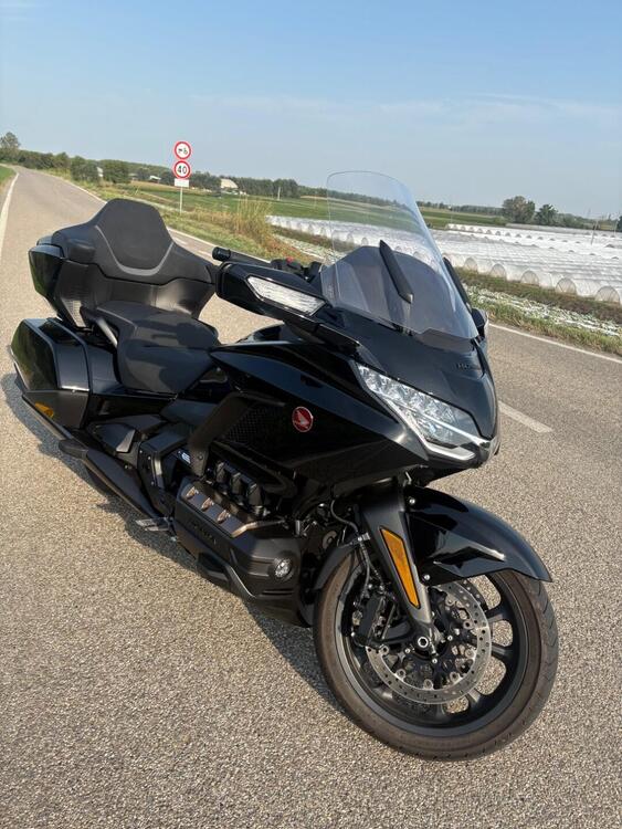 Honda GL 1800 Gold Wing Tour DCT & Airbag (2022 - 24) (5)