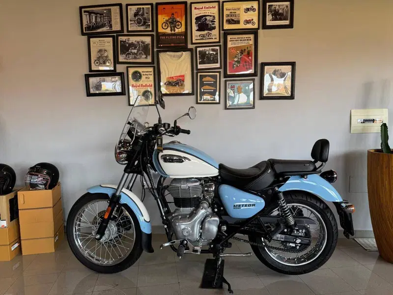 Royal Enfield Meteor 350 Aurora (2024 - 26)