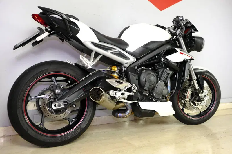 Triumph Street Triple RS (2017 - 19) (6)