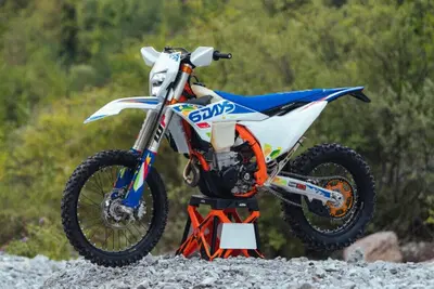 KTM 6DAYS 2026: la gamma speciale dedicata alla Sei Giorni di Bergamo [GALLERY]