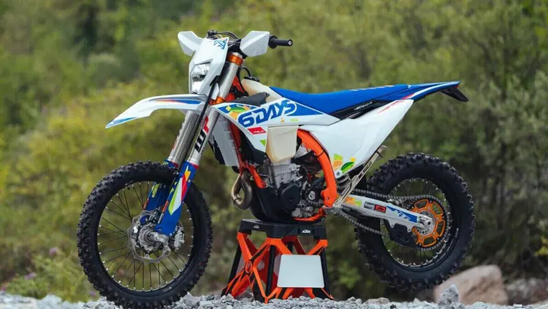 KTM 6DAYS 2026: la gamma speciale dedicata alla Sei Giorni di Bergamo [GALLERY]