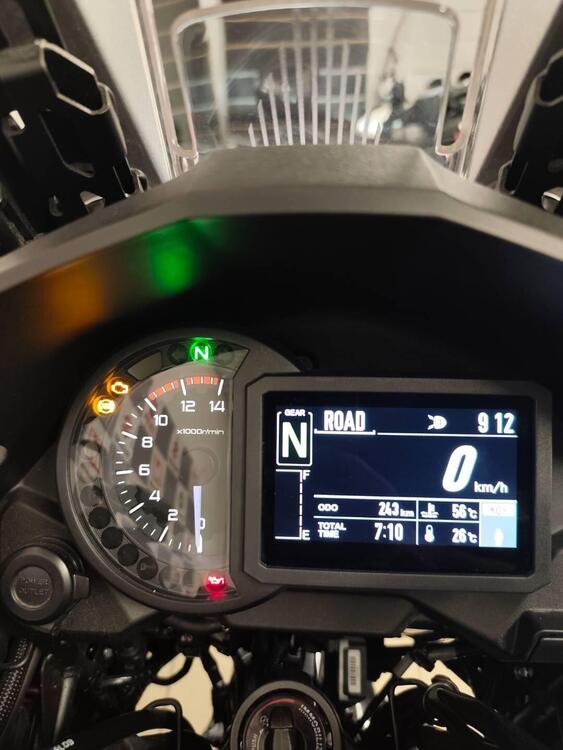 Kawasaki Versys 1100 SE (2025 - 26) (2)