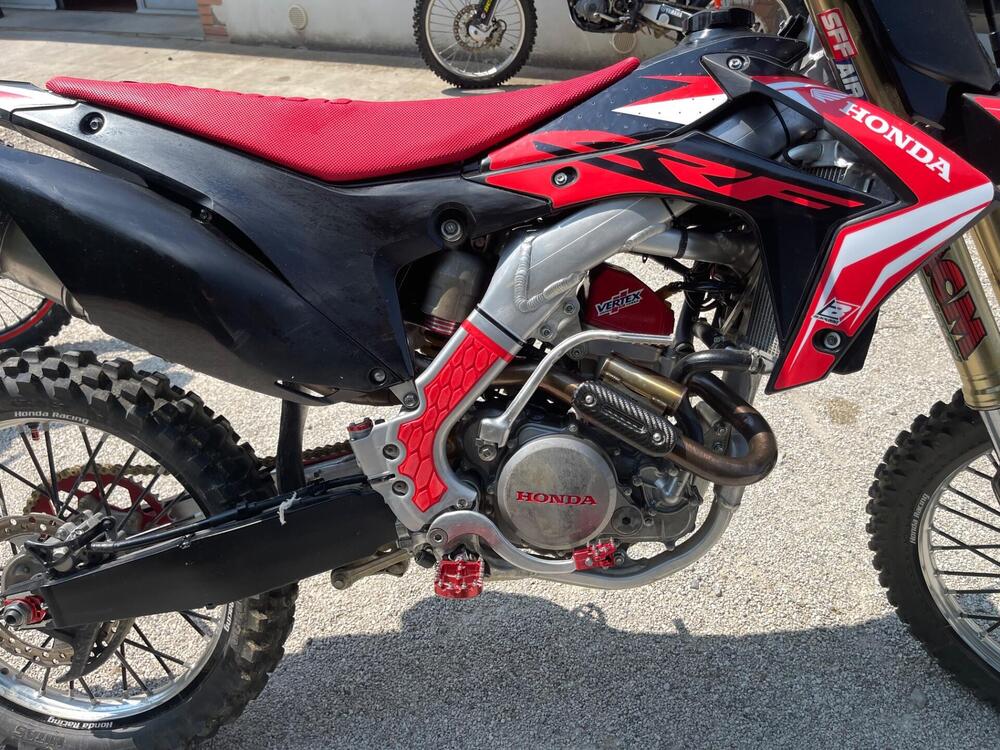 Honda CRF 250 RF (2016) (2)