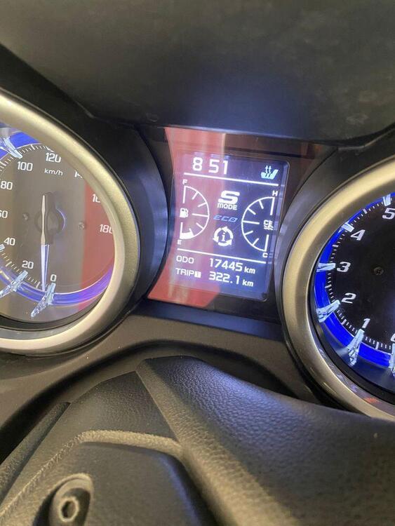 Yamaha T-Max 530 (2017 - 19) (4)