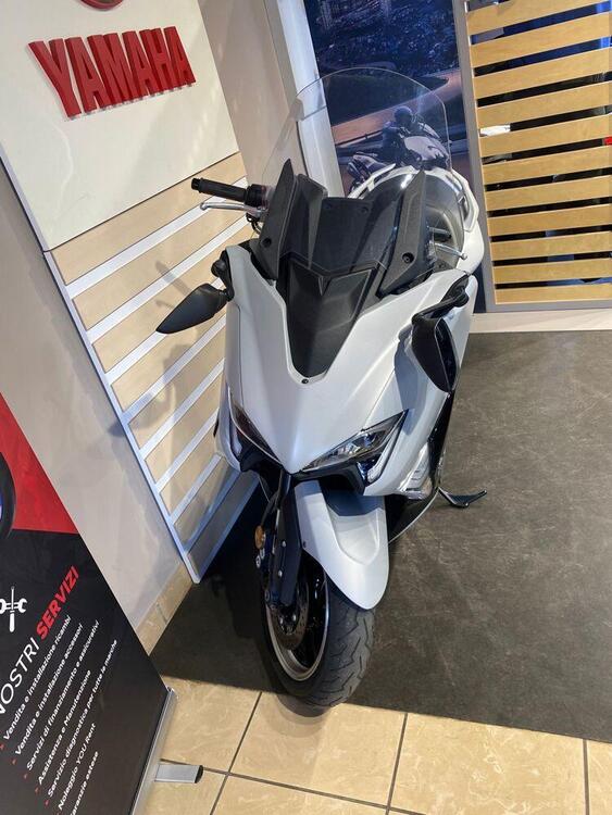 Yamaha T-Max 530 (2017 - 19) (3)