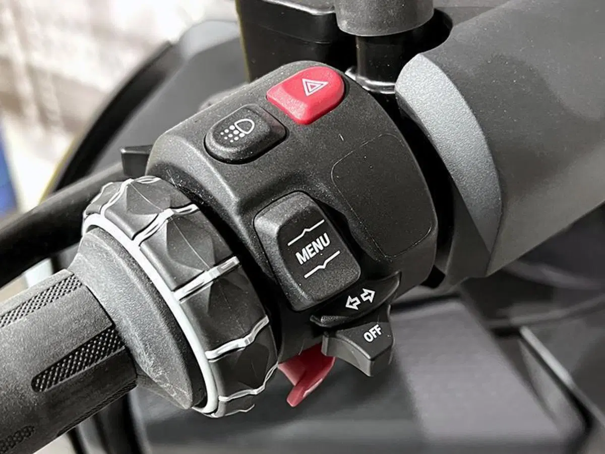 Bmw C 400 GT (2021 - 24) (4)