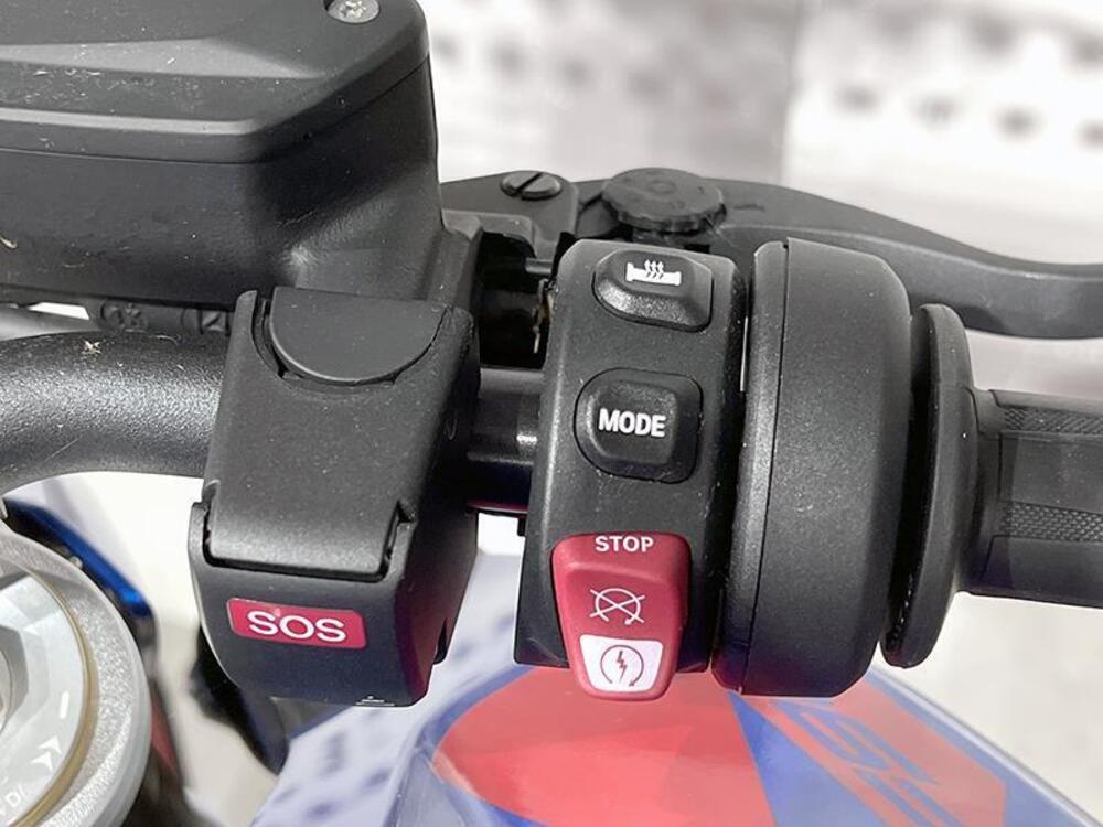 Bmw F 900 R (2025) (4)