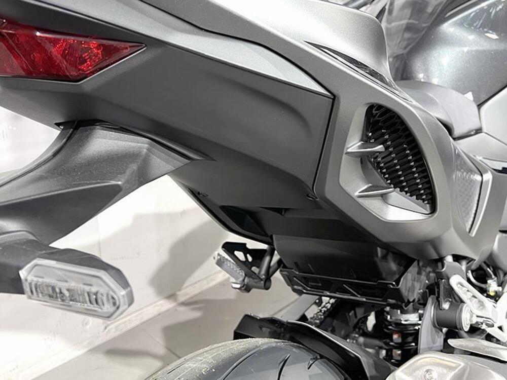 Kawasaki Z7 Hybrid (2024 - 25) (3)