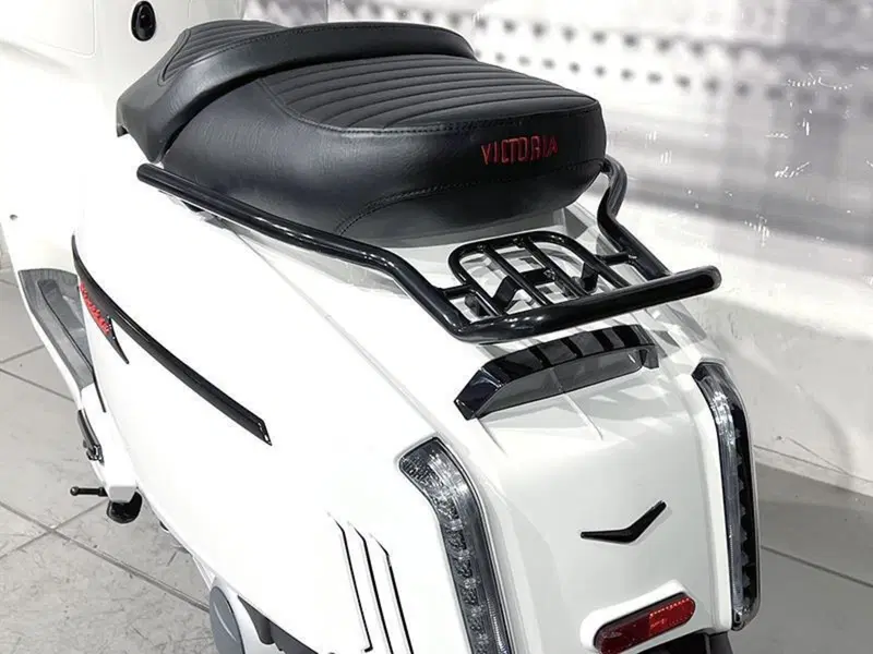Keeway Motor Sixties 300i (2023 - 25) (5)