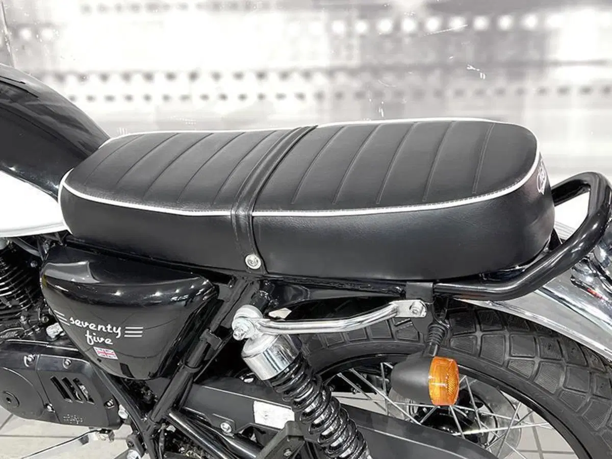 Mash Italia Seventy Five 125 (2017 - 20) (4)