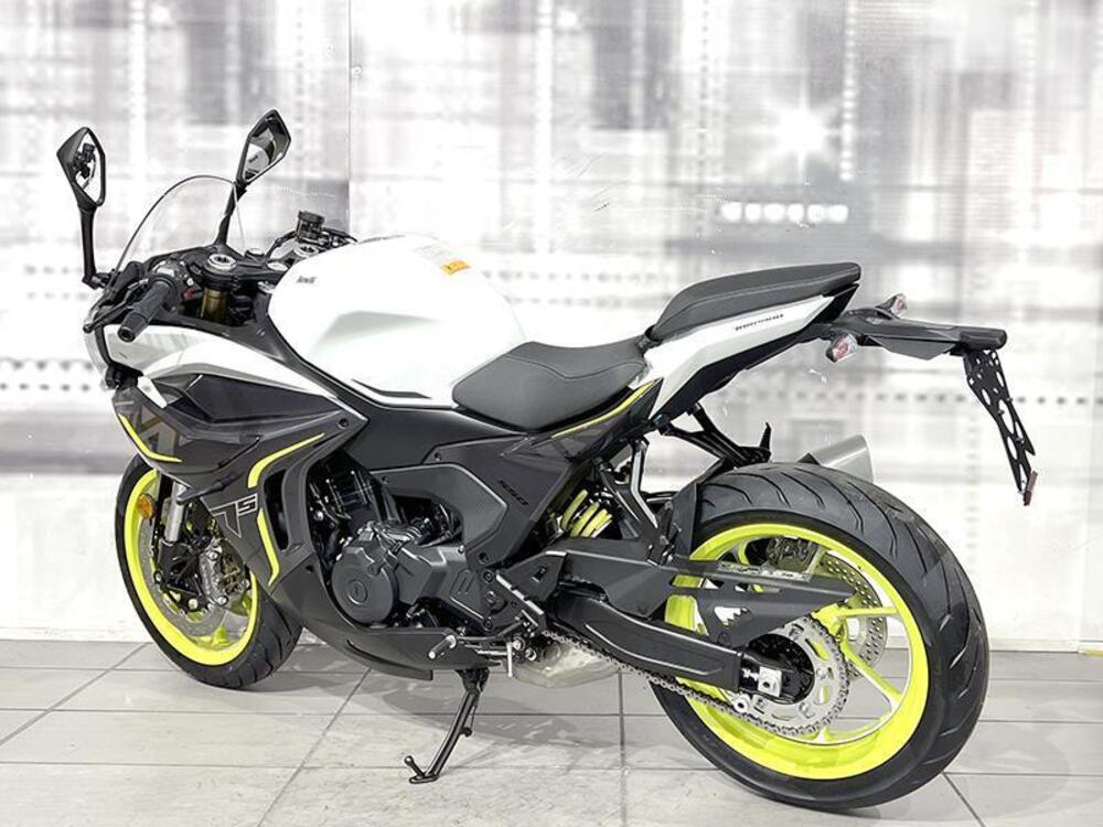 Benelli Tornado 550 (2025) (2)