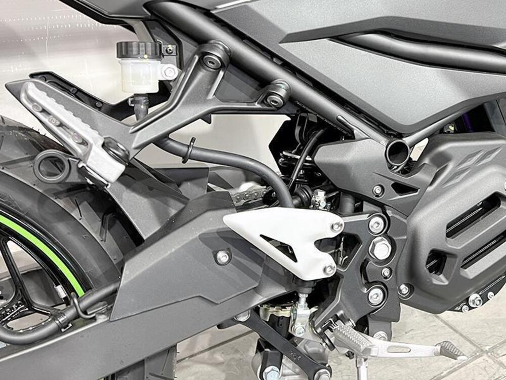 Kawasaki Z e-1 (2024 - 25) (4)