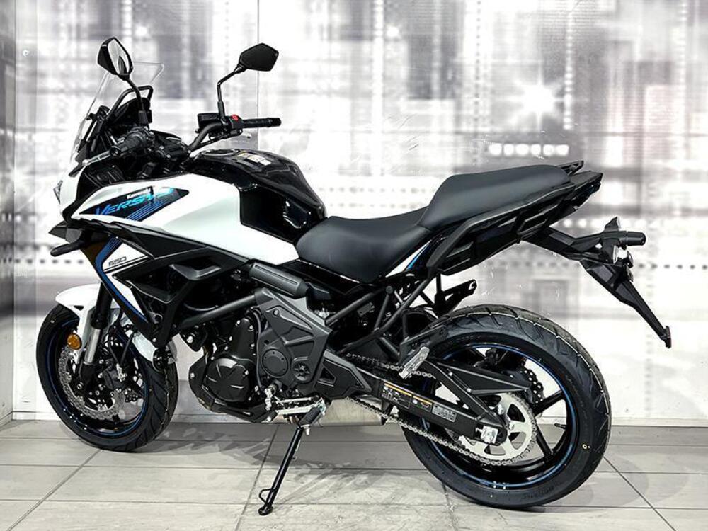 Kawasaki Versys 650 (2025 - 26) (2)