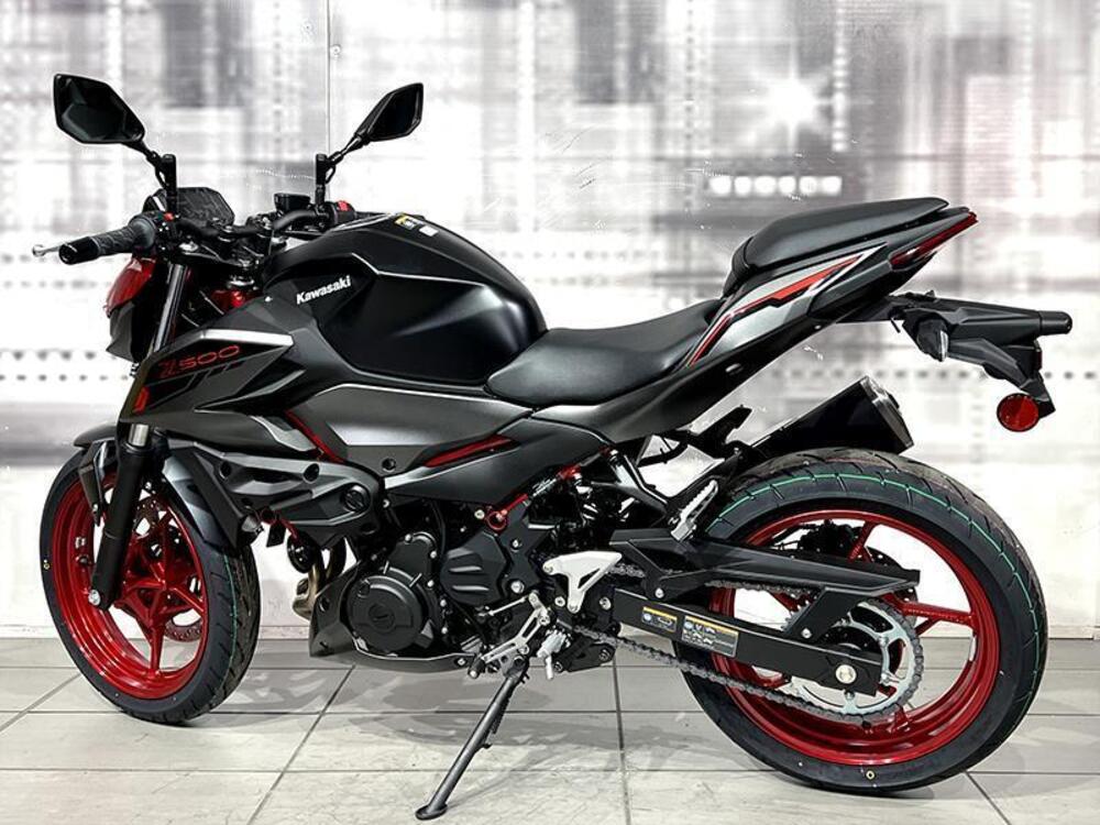 Kawasaki Z 500 SE (2024 - 26) (2)